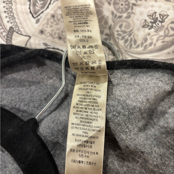 BURBERRY BLACK CHARCOAL GRAY "CHARLOTTE" REVERSIBLE CHECK PONCHO CAPE JACKET - Picture 7 of 7